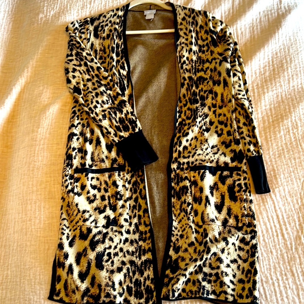 Cardigan w side slits